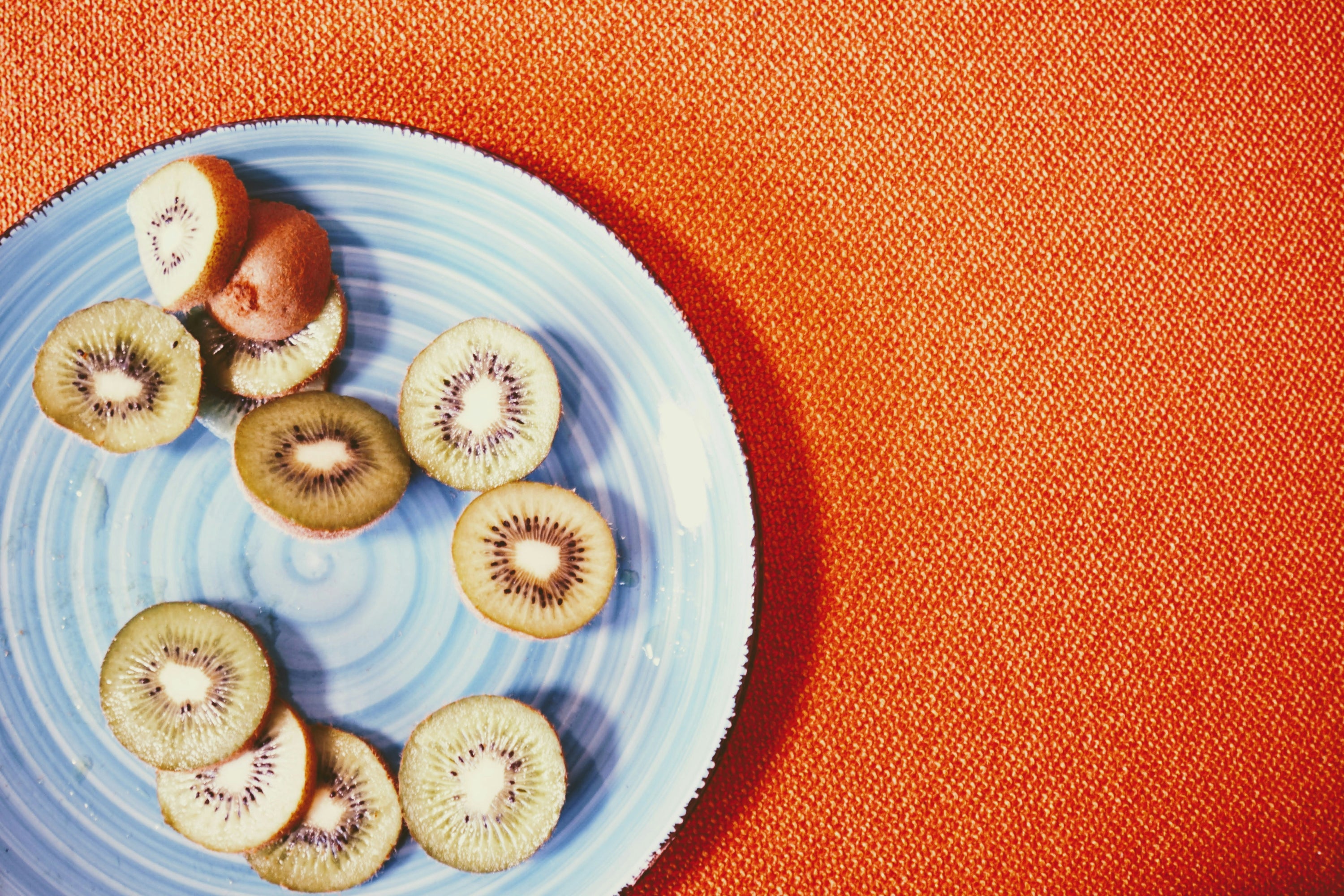 Can I Eat my Sunscreen?! My 3 favourite nutrients for UV protection