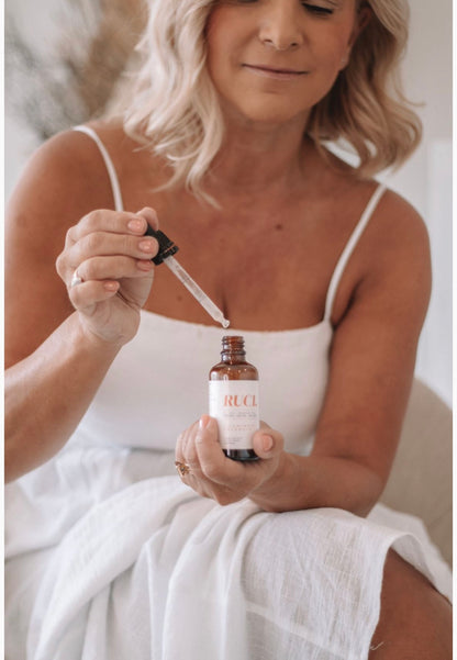 ILLUMINATE &amp; HYDRATE  LIQUID VITAMIN SUPPLEMENT